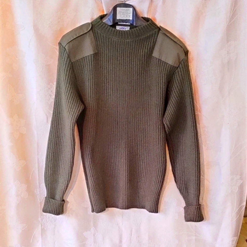 USMC Marine Corps olive green wool service sweater with epaulettes sz 42